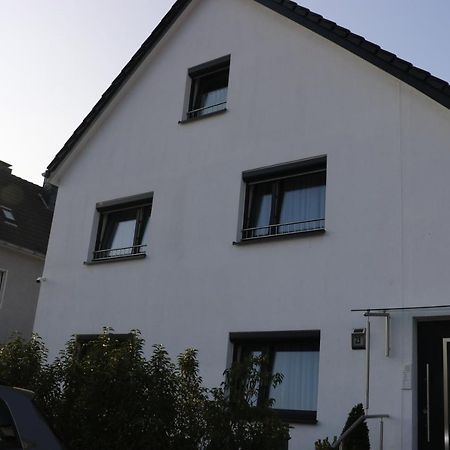 Rooms In Duesseldorf Near The Airport/Fair ภายนอก รูปภาพ