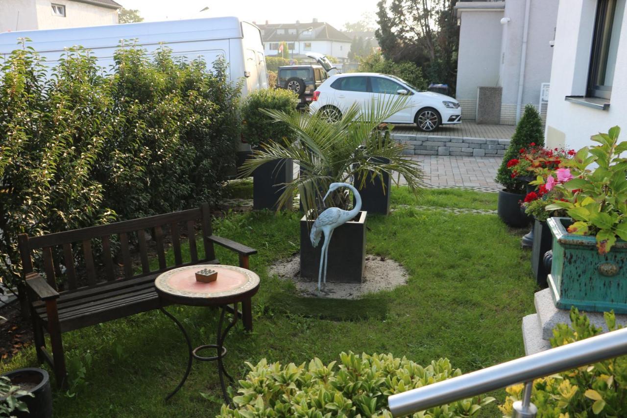 Rooms In Duesseldorf Near The Airport/Fair ภายนอก รูปภาพ